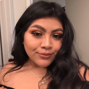 Meet your Posher, Noemi